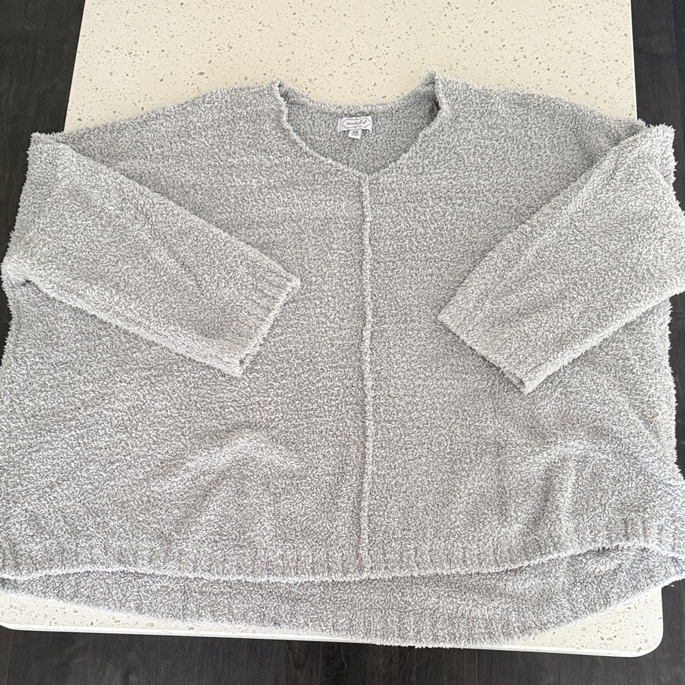 Mud Pie Light Gray V-Neck Sweater